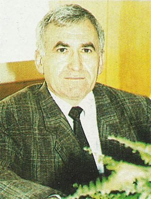 İsmet Akgün